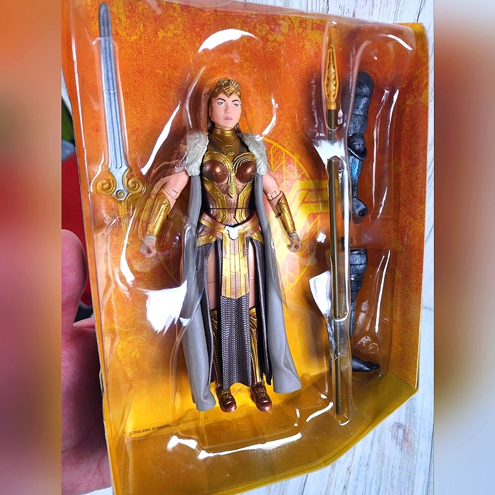 New Mattel DC Multiverse Wonder Woman Queen Hippolyta 6" Action Figure Open Box